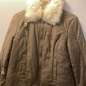 Gap women’s green jacket fur collar size medium